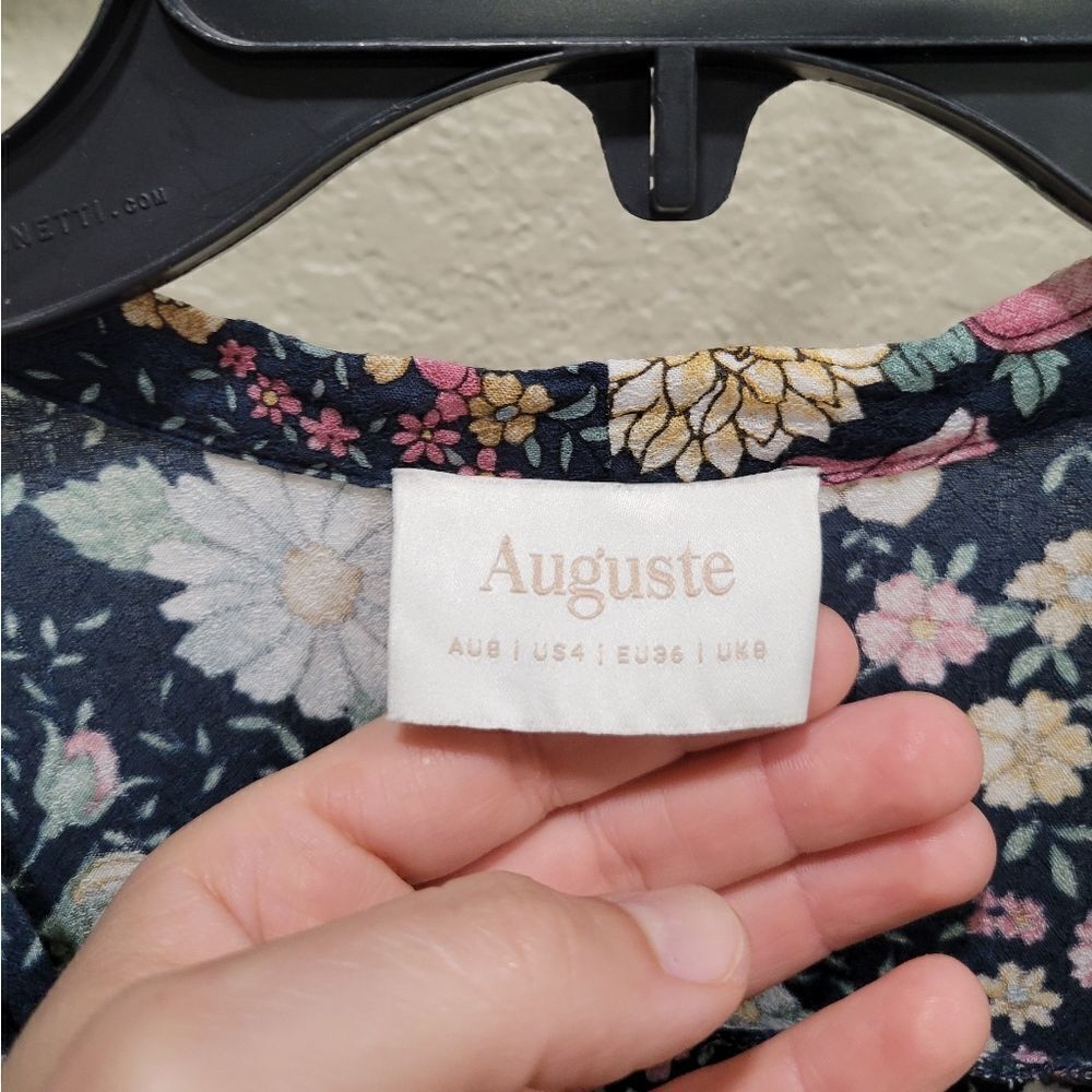 Auguste - Picture 7 of 12